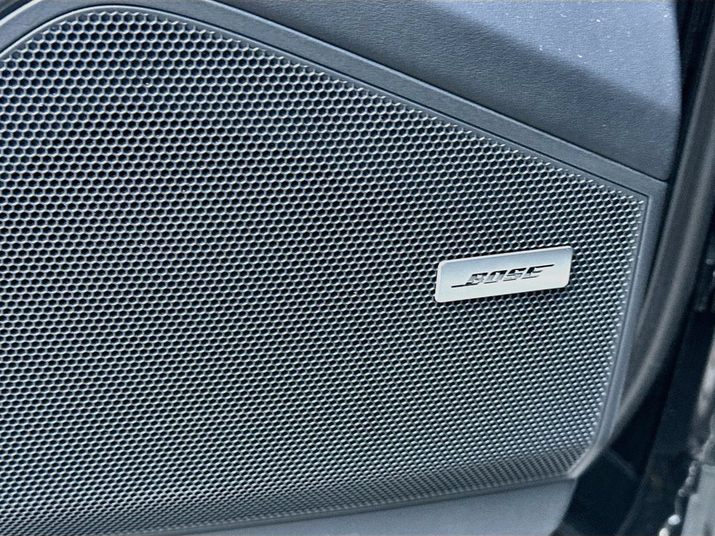 Certified 2026 Porsche Cayenne E-Hybrid AWD/4WD image 19