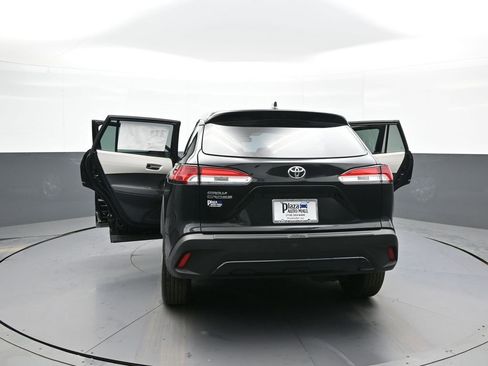 Certified 2025 Toyota Corolla Cross L image 46