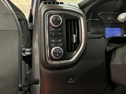 Used 2019 GMC Sierra 1500 SLT w/ SLT Premium Plus Package AWD/4WD image 15