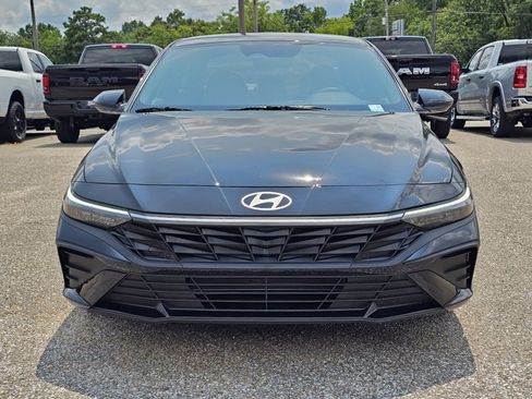 Used 2026 Hyundai Elantra Sport FWD image 3