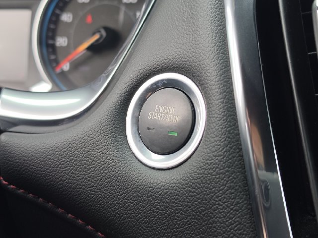 Used 2023 Chevrolet Traverse RS FWD image 37