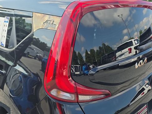 Used 2022 Kia Soul LX w/ Technology Package FWD image 34