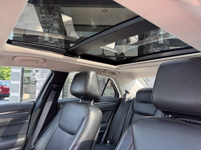 Used 2017 Chrysler 300 C w/ Safetytec Plus Group RWD image 6