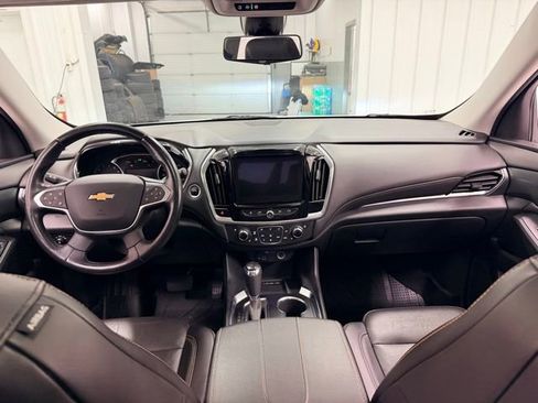 Certified 2020 Chevrolet Traverse Premier w/ Redline Edition AWD/4WD image 22
