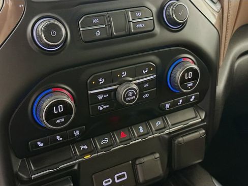 Certified 2020 Chevrolet Silverado 2500 High Country image 17