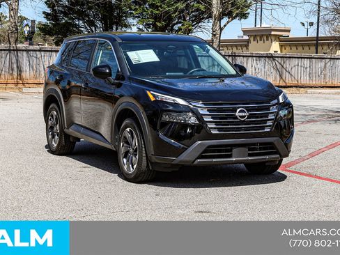 Used 2025 Nissan Rogue SV image 6