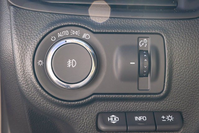 Used 2017 Buick Envision Premium w/ Driver Confidence Package AWD/4WD image 32