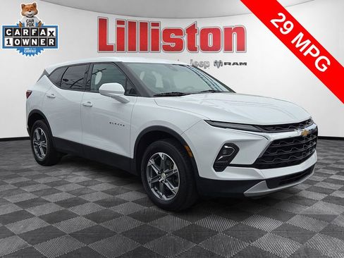 Used 2024 Chevrolet Blazer LT FWD image 3