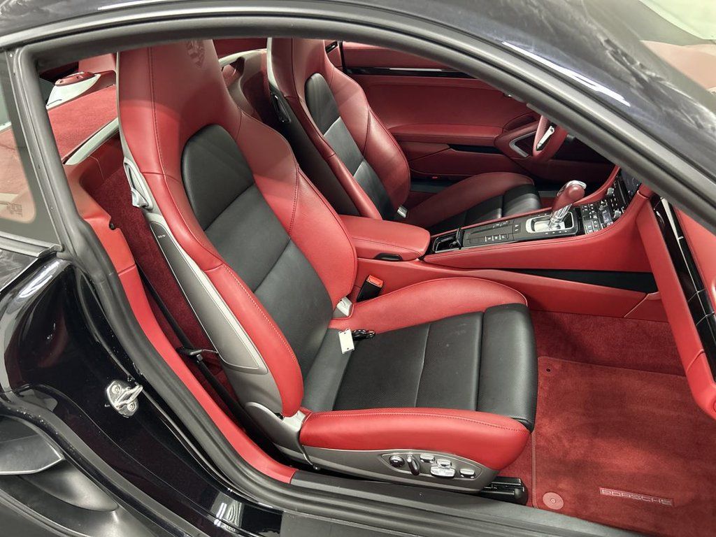 Used 2021 Porsche 718 Cayman GTS RWD image 22