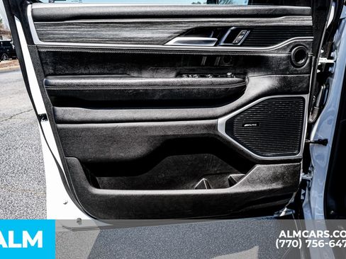 Used 2024 Jeep Wagoneer Series II w/ Flexible Seating Group image 57