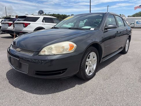 Used 2013 Chevrolet Impala LT w/ LT Sunroof Package FWD image 2