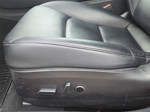 Used 2022 Tesla Model 3 image 28