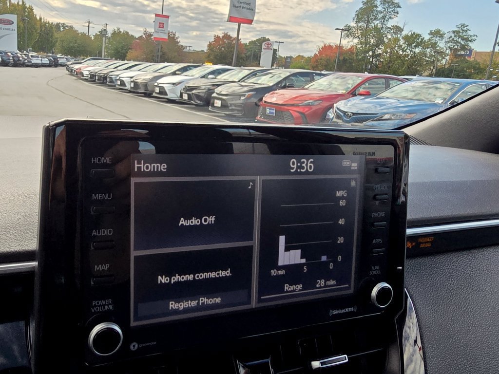 Used 2022 Toyota Corolla SE w/ SE Premium Package FWD image 22