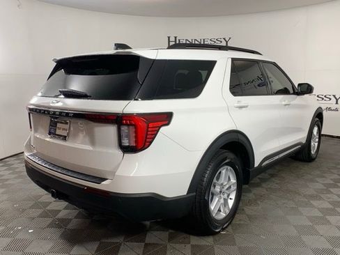 Used 2025 Ford Explorer Active image 7