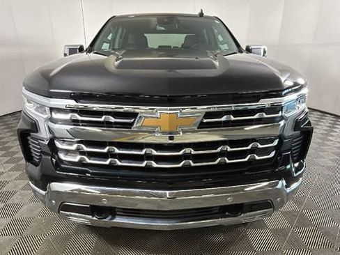 Used 2023 Chevrolet Silverado 1500 LTZ AWD/4WD image 8