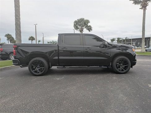 Used 2023 Chevrolet Silverado 1500 Custom image 3