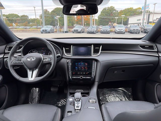 Certified 2023 INFINITI QX55 Luxe w/ Cargo Package AWD/4WD image 17