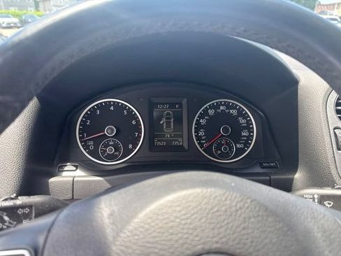 Used 2016 Volkswagen Tiguan SE AWD/4WD image 23
