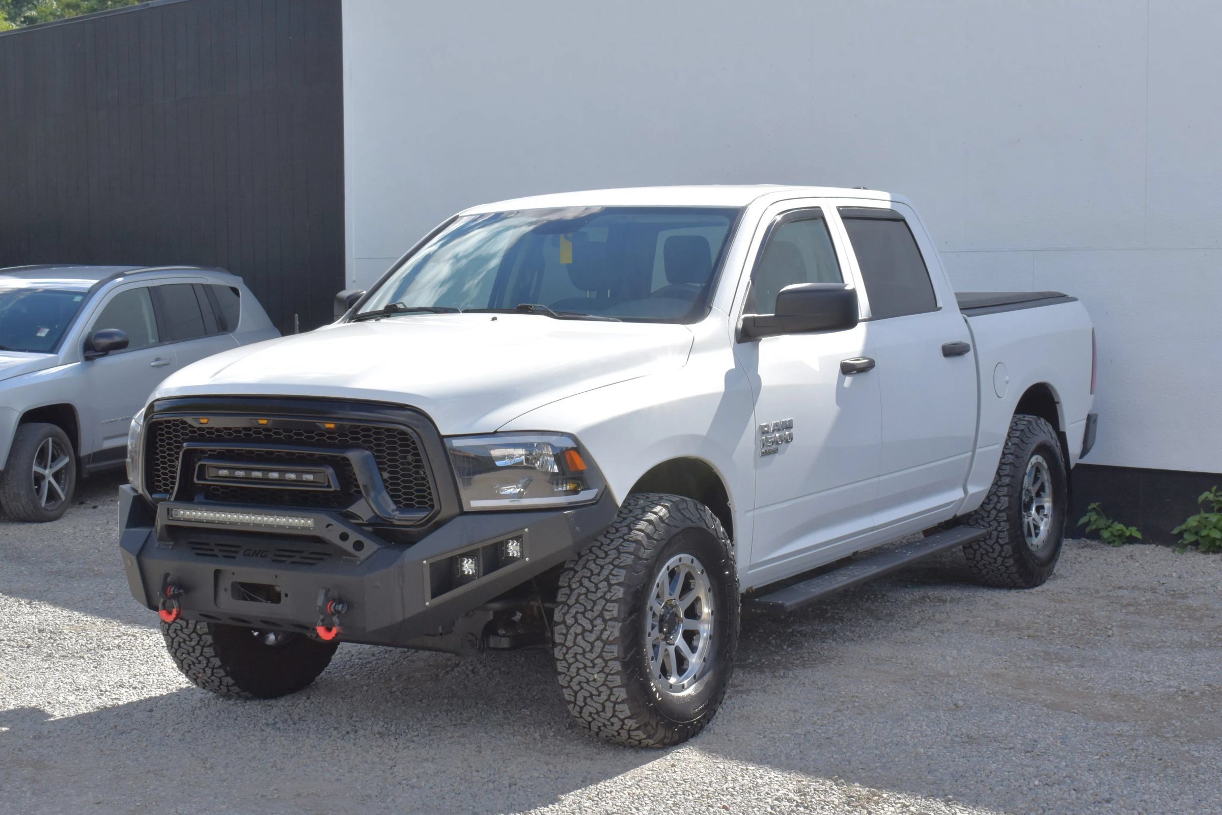 Used 2019 RAM 1500 Tradesman w/ Tradesman SXT Package AWD/4WD image 40