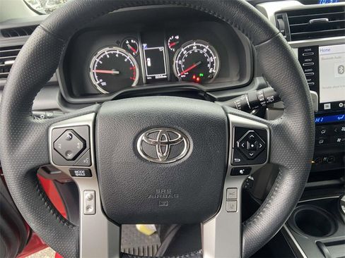 Used 2021 Toyota 4Runner Limited image 34