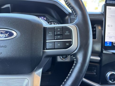 Certified 2024 Ford Expedition XLT image 30