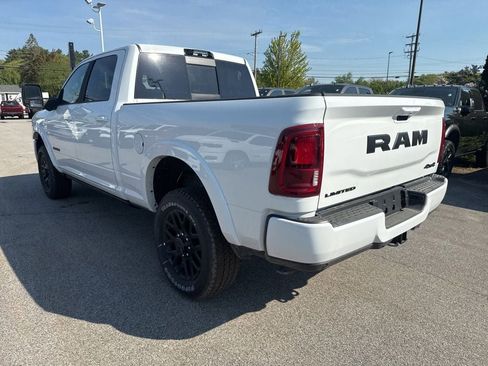 New 2026 RAM 2500 Limited AWD/4WD image 3