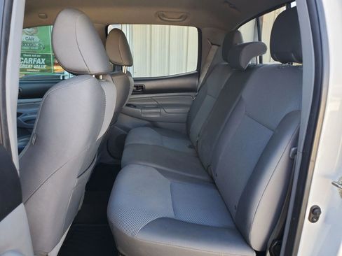 Used 2015 Toyota Tacoma PreRunner w/ TRD Off-Road Package image 24