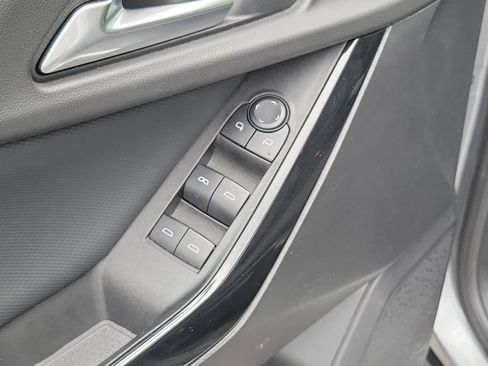 Certified 2025 Chevrolet Equinox LT FWD image 21