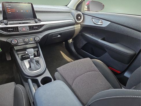 Used 2024 Kia Forte LXS image 12