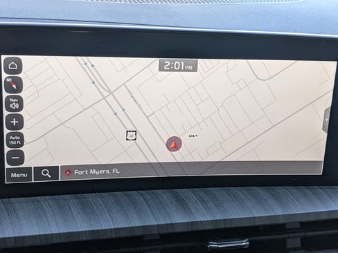 Certified 2023 Kia Telluride SX image 25