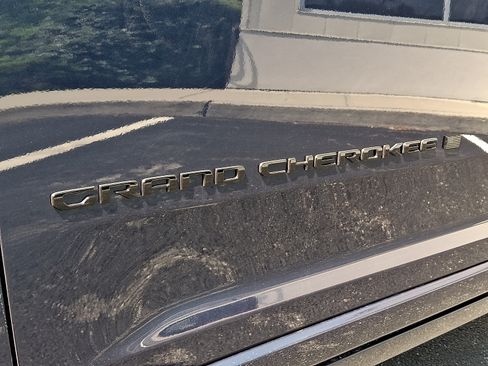 New 2026 Jeep Grand Cherokee Limited AWD/4WD image 19