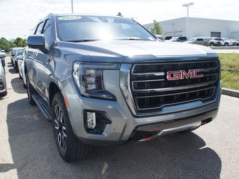 Used 2022 GMC Yukon AT4 image 2