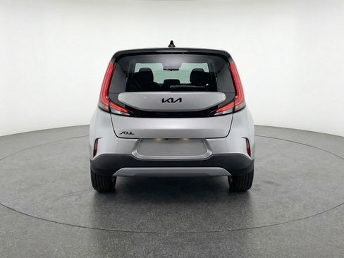 Used 2025 Kia Soul LX w/ LX Technology Package image 7