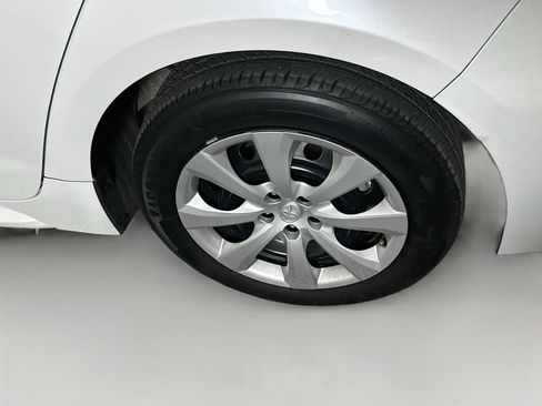 Used 2024 Toyota Corolla LE image 11