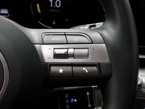 Certified 2025 Hyundai Kona SEL AWD/4WD image 32