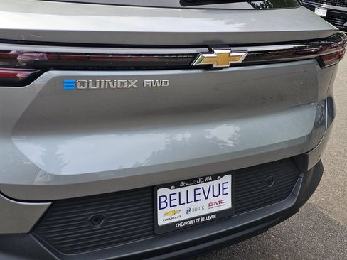 New 2026 Chevrolet Equinox EV LT AWD/4WD image 15