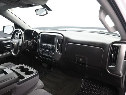 Used 2018 Chevrolet Silverado 1500 LT AWD/4WD image 42