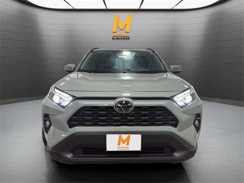 Used 2023 Toyota RAV4 XLE Premium image 4