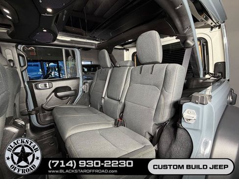 Used 2024 Jeep Wrangler Unlimited w/ Convenience Group AWD/4WD image 22