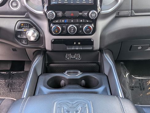 Used 2024 RAM 1500 Laramie AWD/4WD image 20