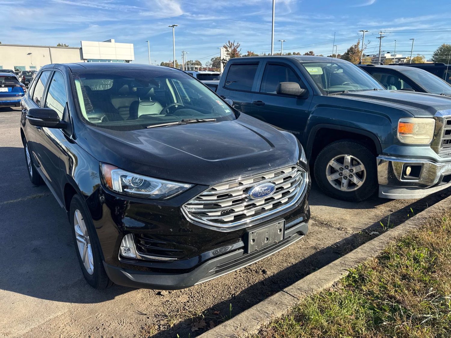 Used 2020 Ford Edge SEL w/ Convenience Package AWD/4WD image 2