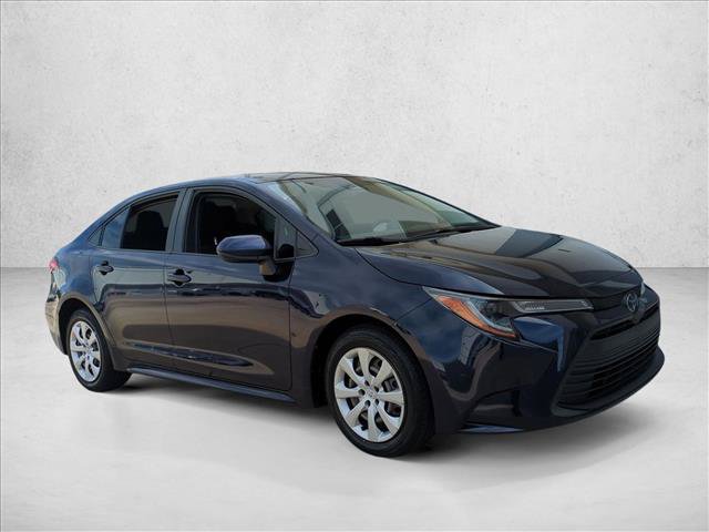 Used 2023 Toyota Corolla LE FWD image 3