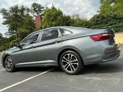Used 2025 Volkswagen Jetta Sport image 7