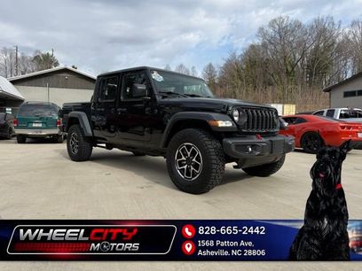 Used 2024 Jeep Gladiator Sport