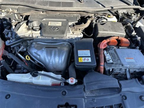 Used 2017 Toyota Camry LE image 11