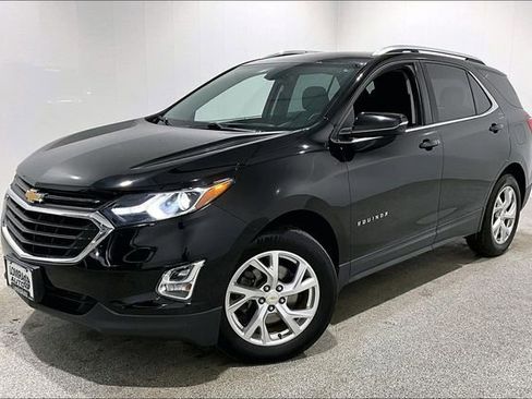 Used 2018 Chevrolet Equinox LT image 3