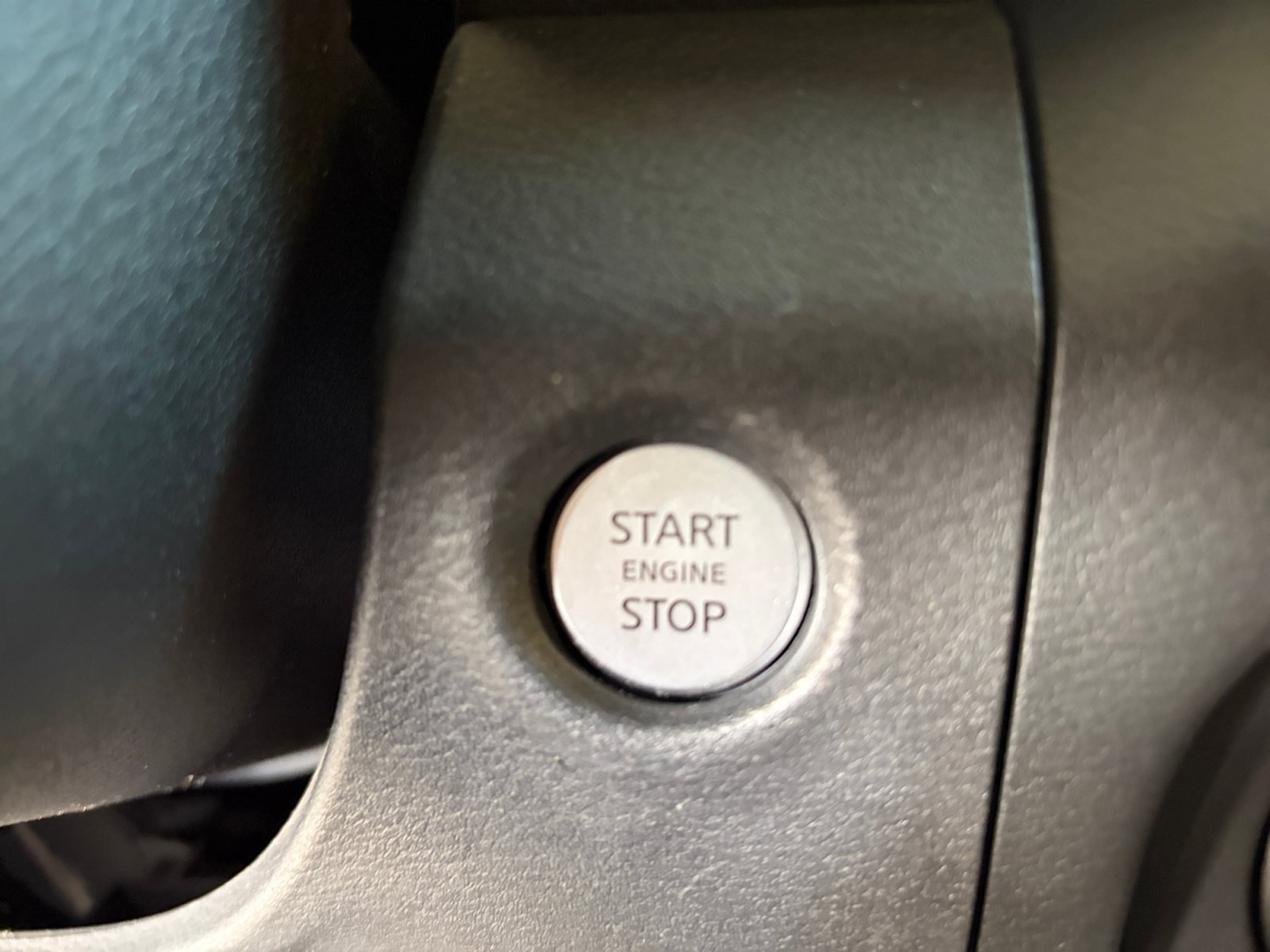 Used 2022 Nissan Frontier SV AWD/4WD image 28