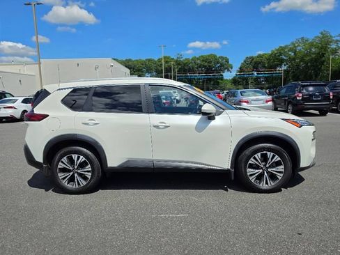 Used 2023 Nissan Rogue SV w/ SV Premium B Package AWD/4WD image 8