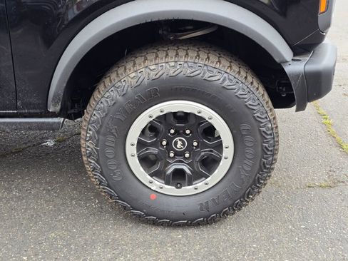 New 2026 Ford Bronco Badlands AWD/4WD image 9