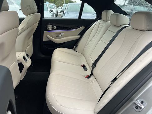 Used 2021 Mercedes-Benz E 350 Sedan image 27
